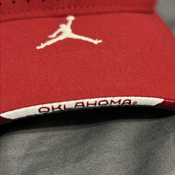 π₯π OKLAHOMA SOONERS xβNike Jordan On-Field Flex Fit Hat - Worn Once  - Sz M/L - Picture 3 of 9